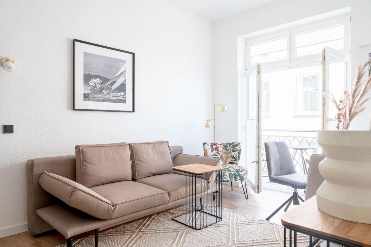 Johouse Apartment 6 Rostock Bagian luar foto