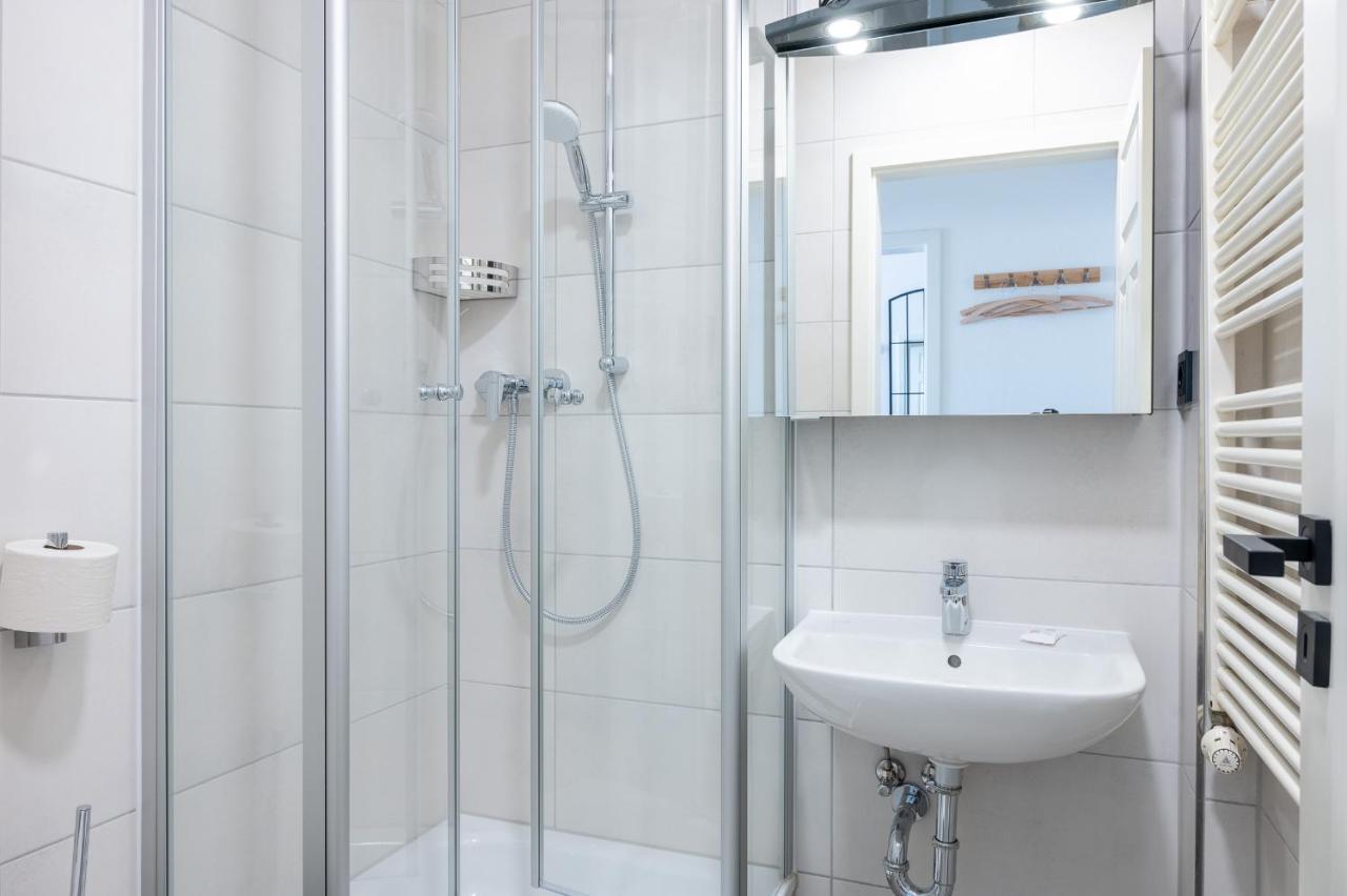 Johouse Apartment 6 Rostock Bagian luar foto